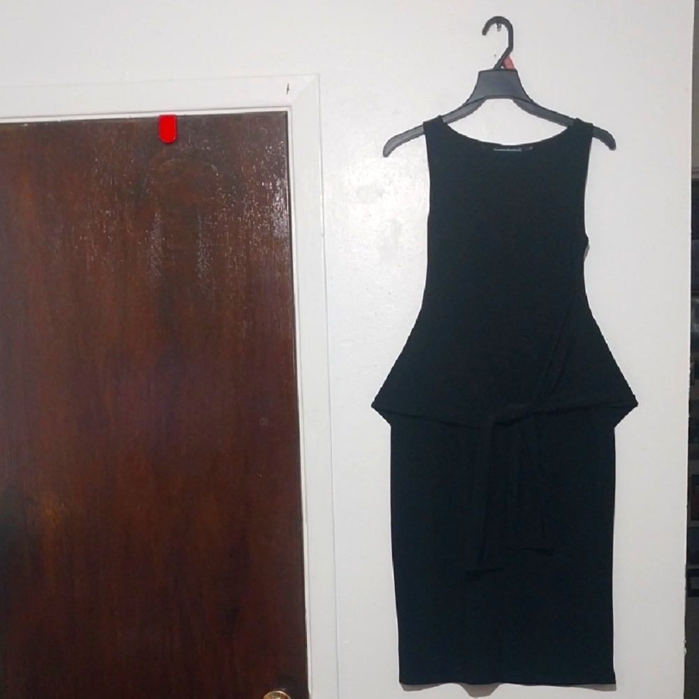 NORMA kAMALI SLEEVELESS DRESS